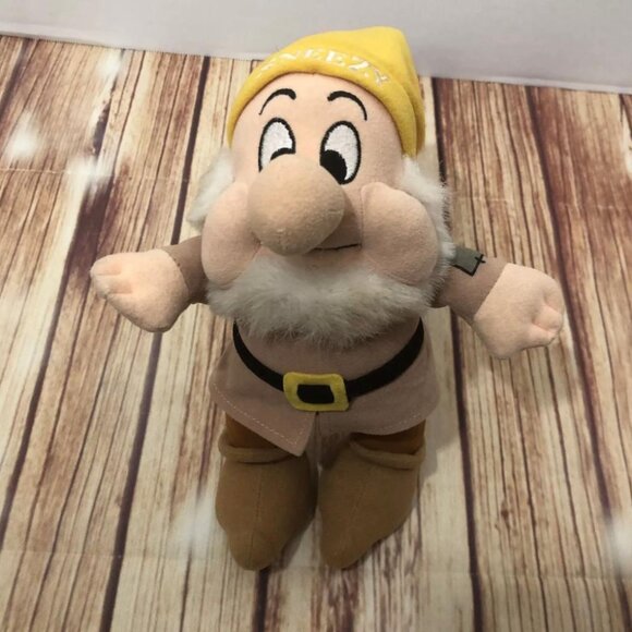 Disney Store Snow White and the Seven Dwarfs Sneezy Bendable Plush Stuffed - Picture 1 of 11